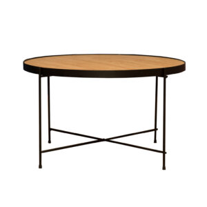 Tavolino da caffè ovale con piano in legno chiaro e bordo nero, sorretto da una base incrociata in metallo nero su sfondo bianco.