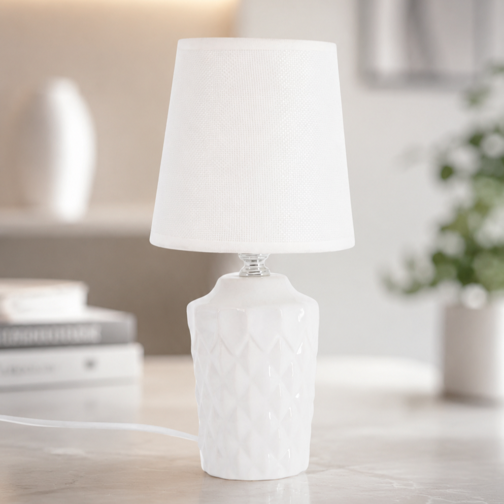 Lampada da Tavolo Bianca con Base in Ceramica Testurizzata - immagine 2