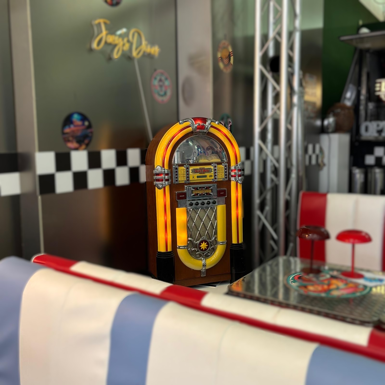 Jukebox Vintage Illuminato Prop - immagine 2